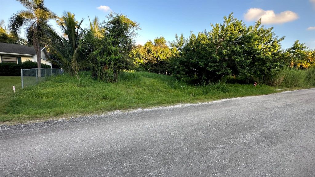 Photo of Xxxx Rigger Road, Lake Worth, FL 33462 (MLS # R10931766)