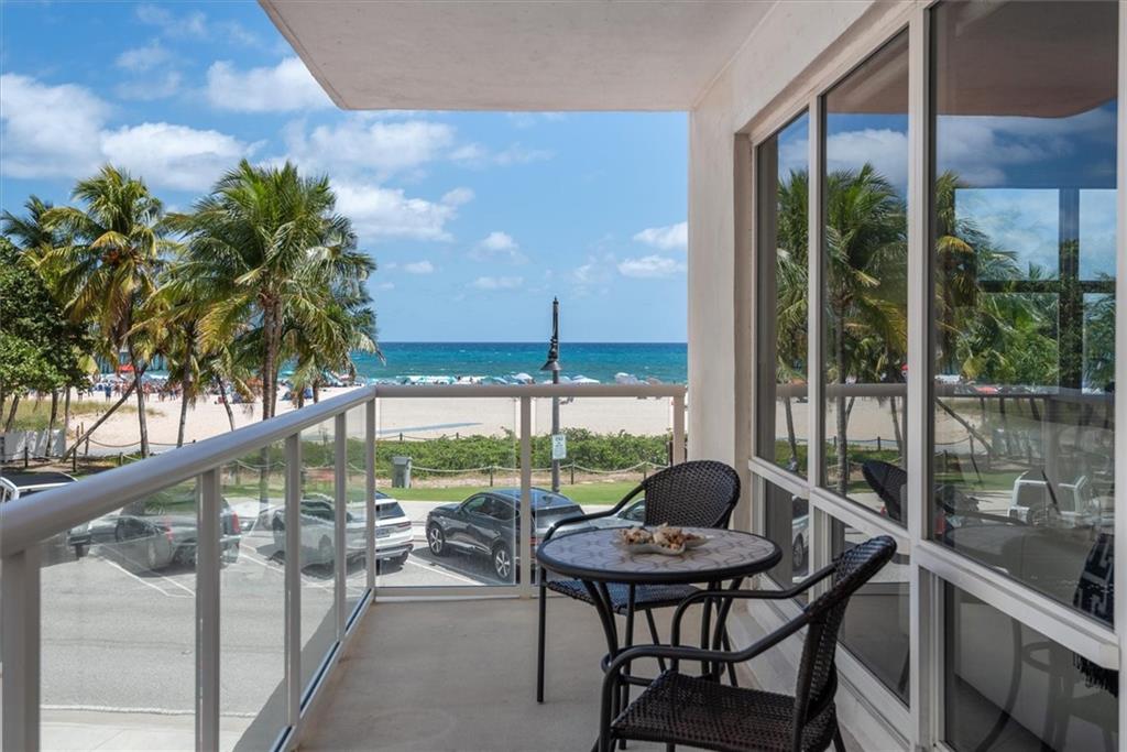 SEA MONARCH - Residential