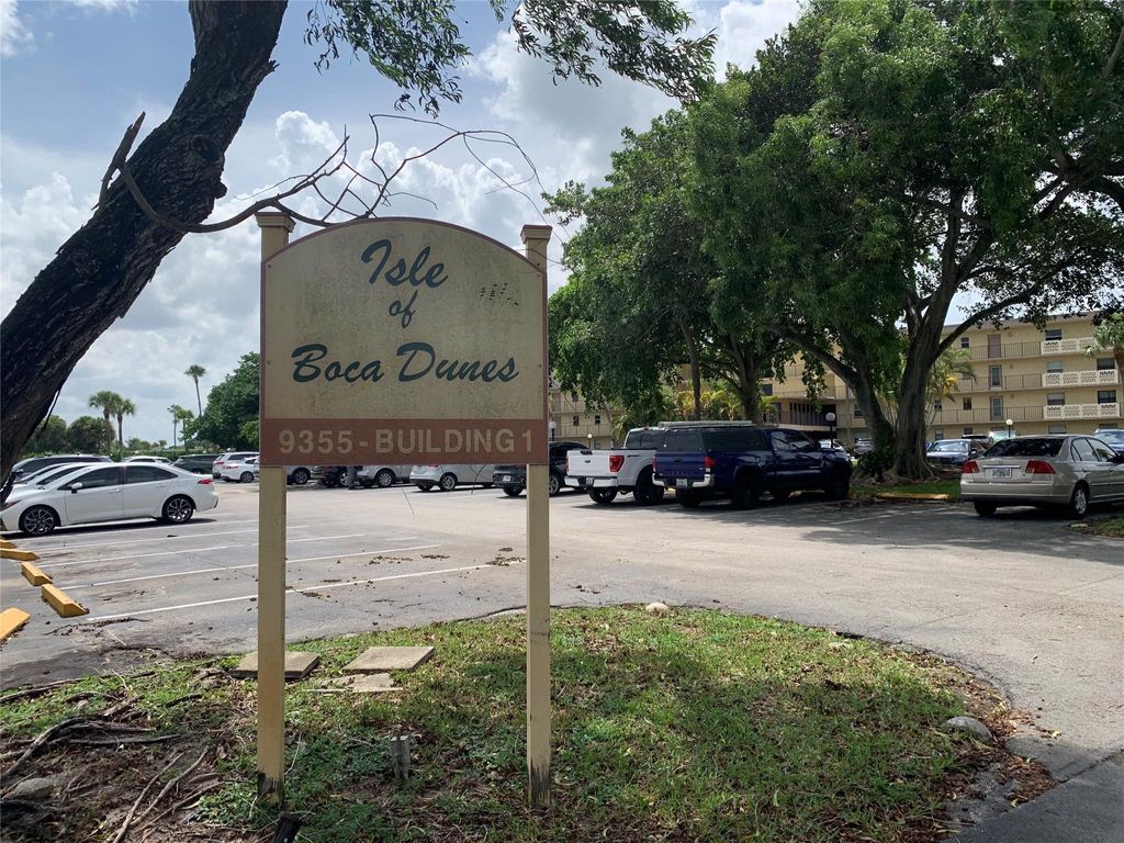 Photo of 9355 SW 8th St #321, Boca Raton, FL 33428 (MLS # F10532251)