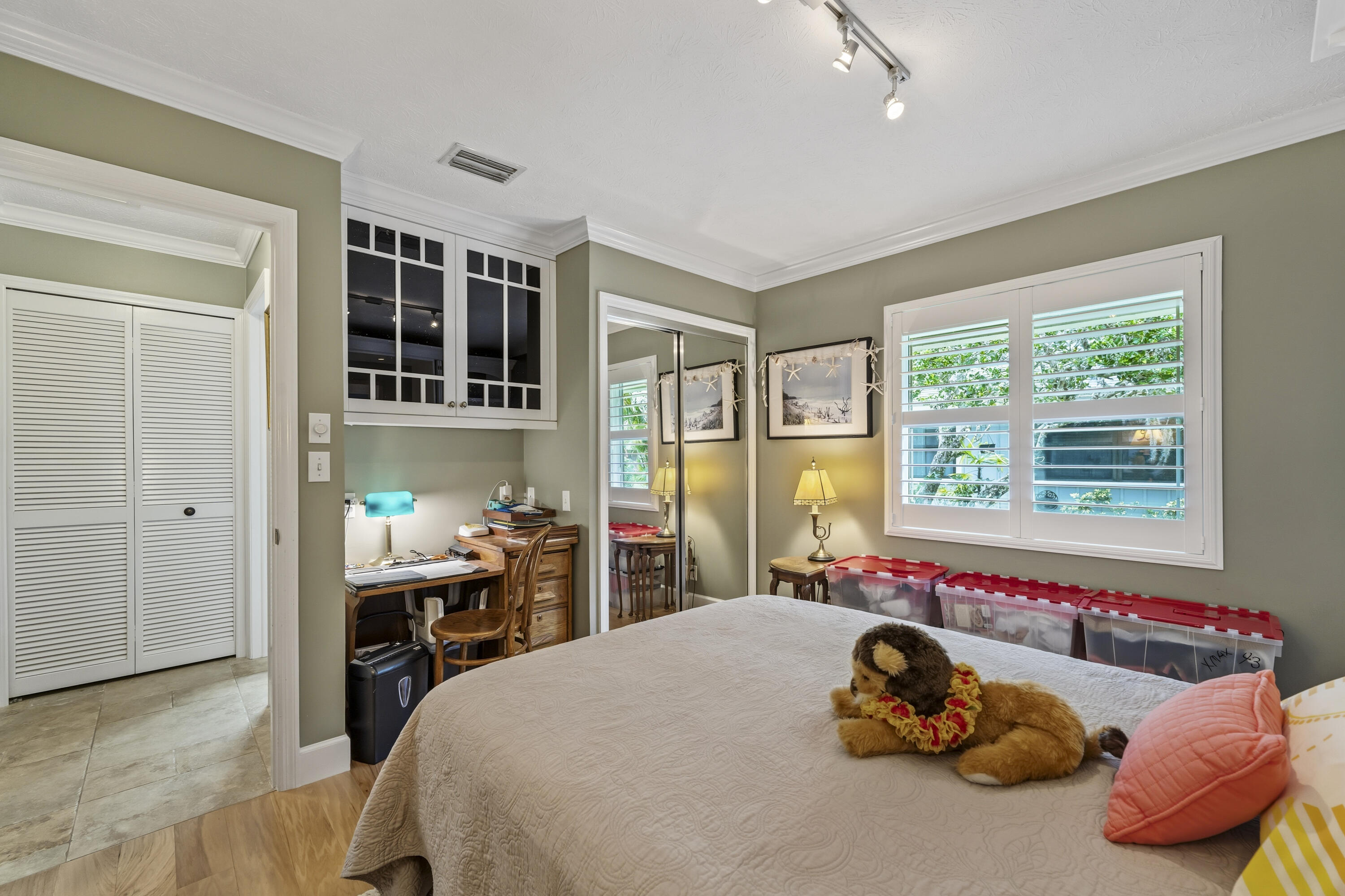 EAGLEWOOD - Residential
