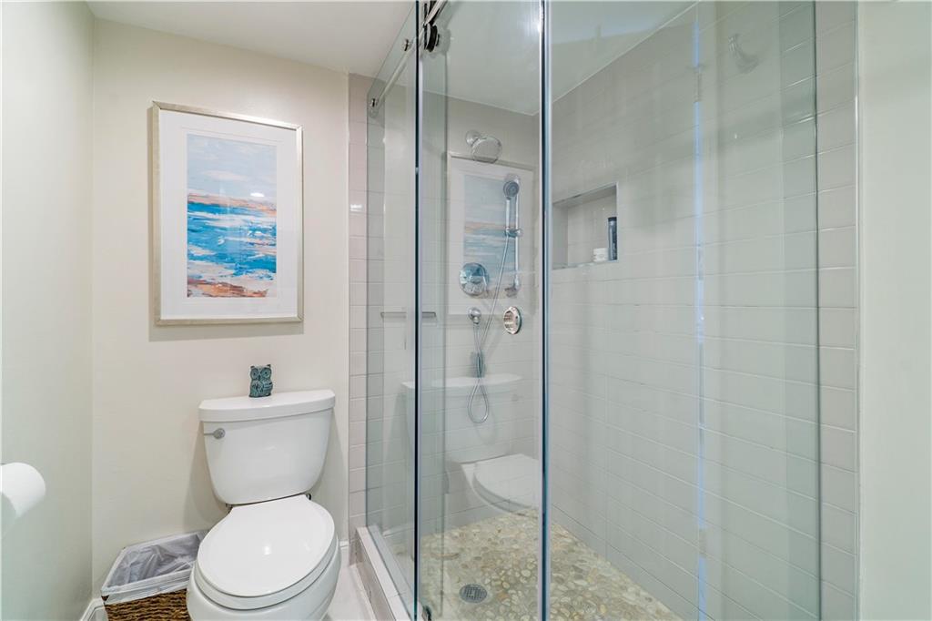 RIDGEVIEW TOWERS - Residential