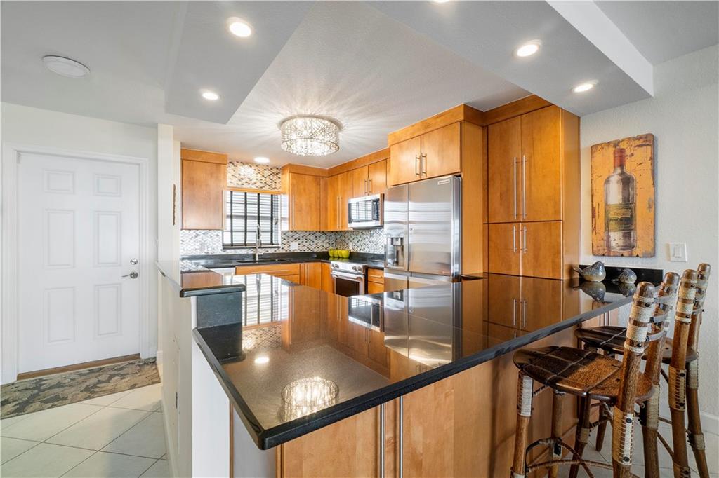 RIDGEVIEW TOWERS - Residential