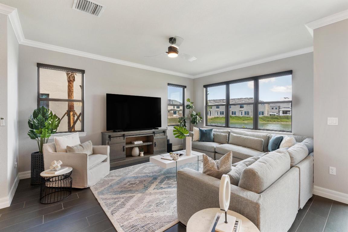 2150 Appleton Circle N