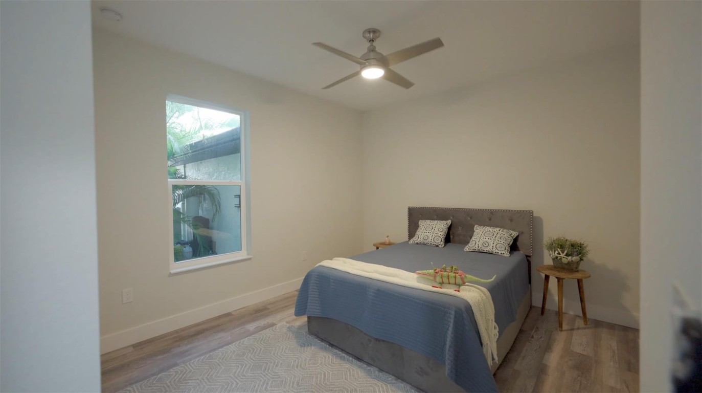 1026 - SOUTH VENICE UNIT 28 - Residential