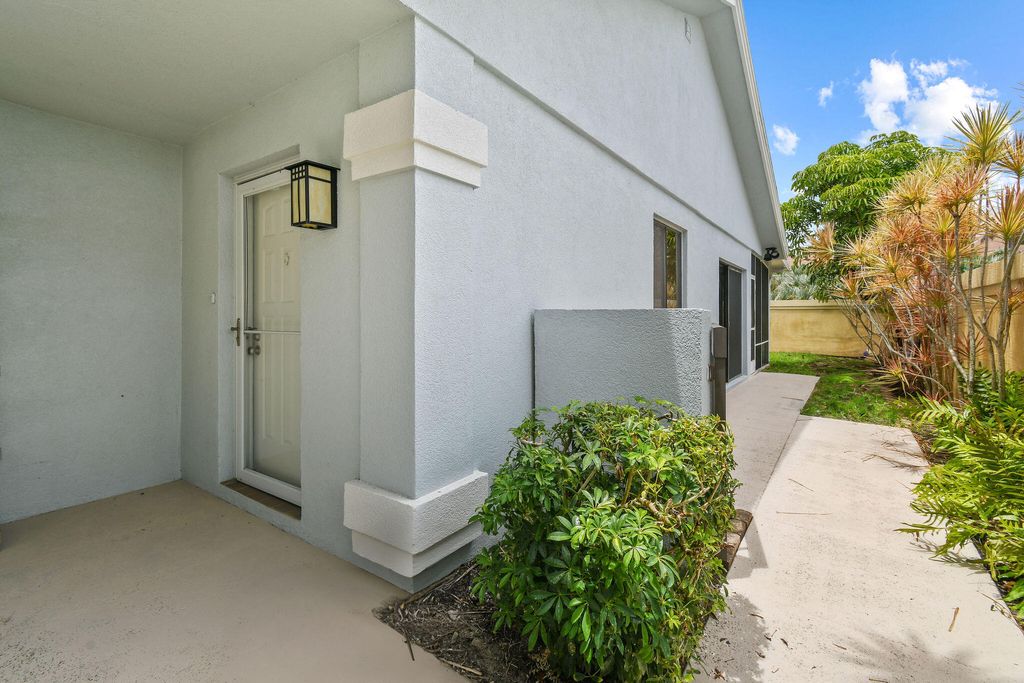 Photo of 142 Sand Pine Drive, Jupiter, FL 33477 (MLS # R11013044)