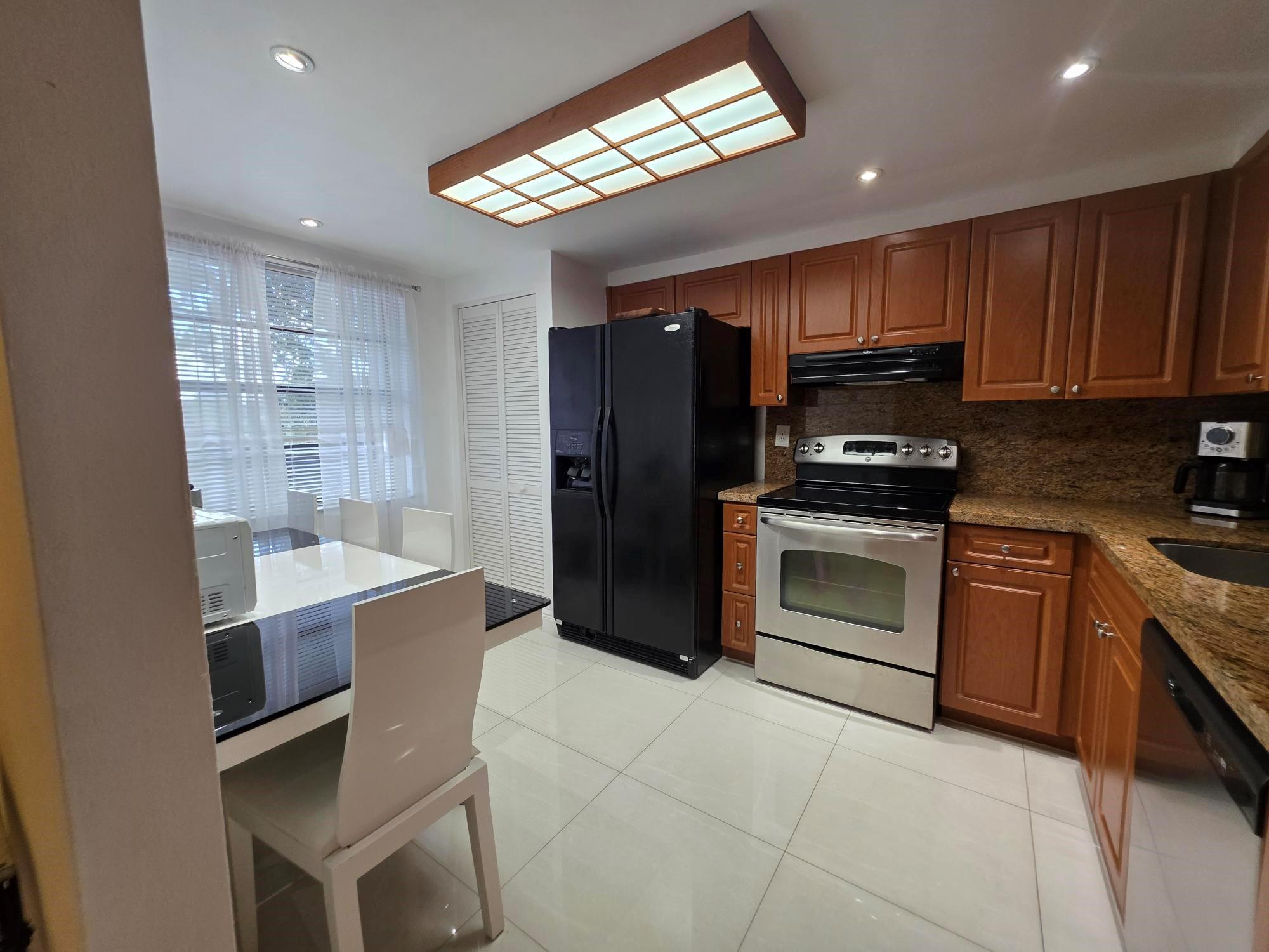 Colony Point - Residential