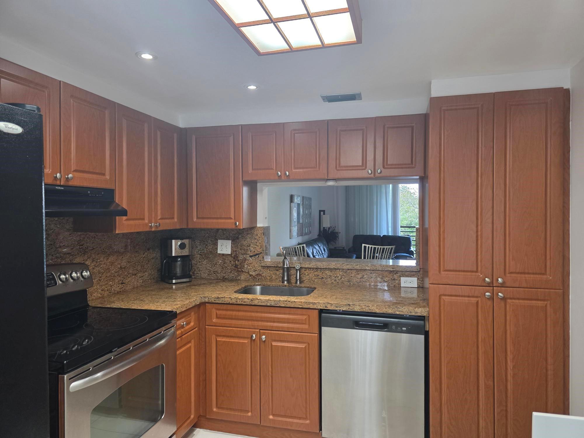 Colony Point - Residential