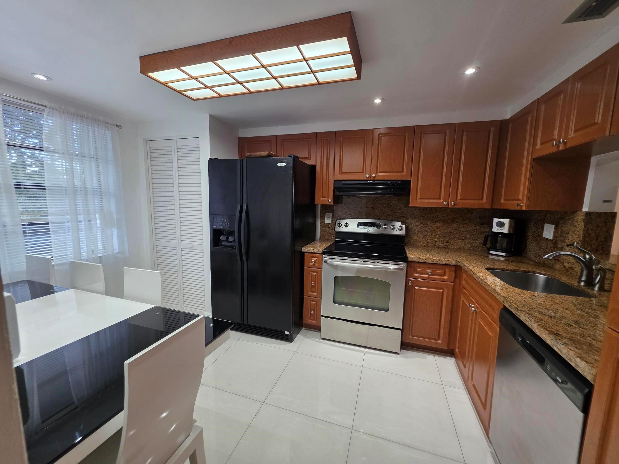 Colony Point - Residential