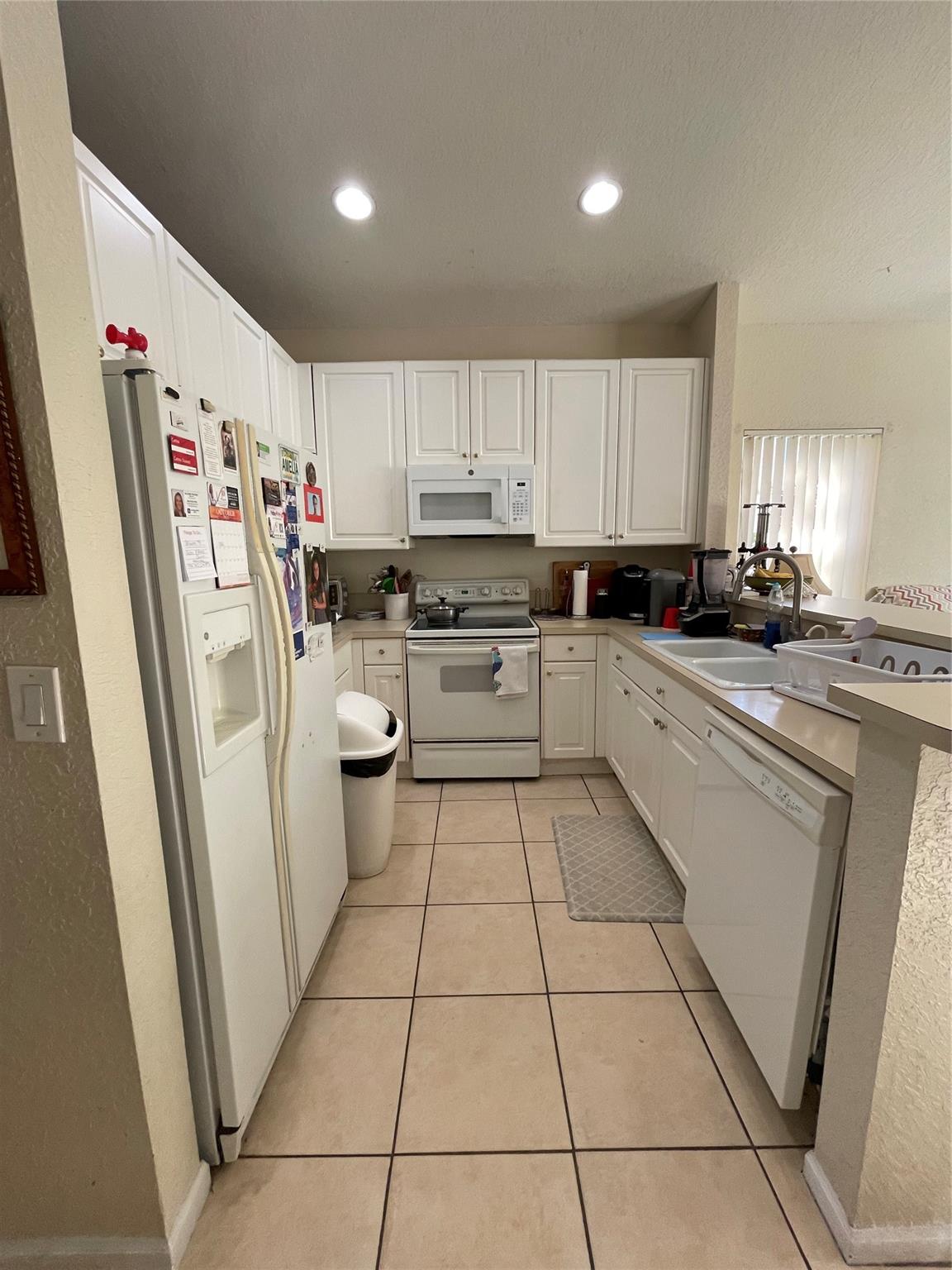 Lakeview West 158-44 B - Residential Lease