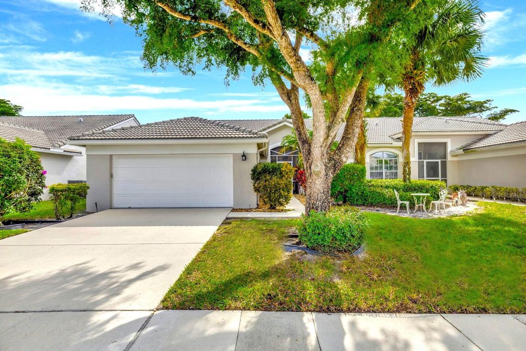 Photo of 7828 Rockford Road, Boynton Beach, FL 33472 (MLS # R11036601)