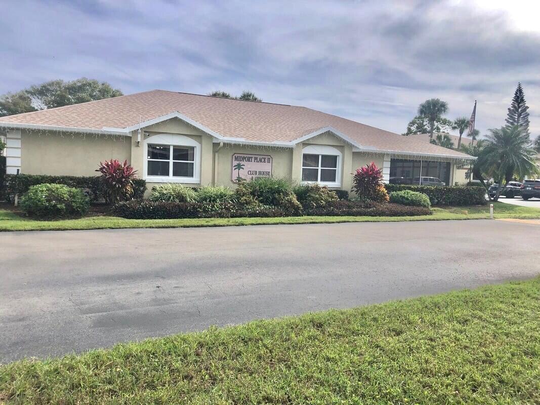 MIDPORT PLACE II, A CONDO - Residential