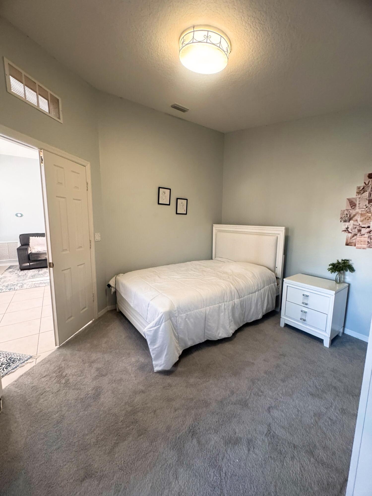 LAKEFOREST AT ST LUCIE WEST PHASE V - Residential