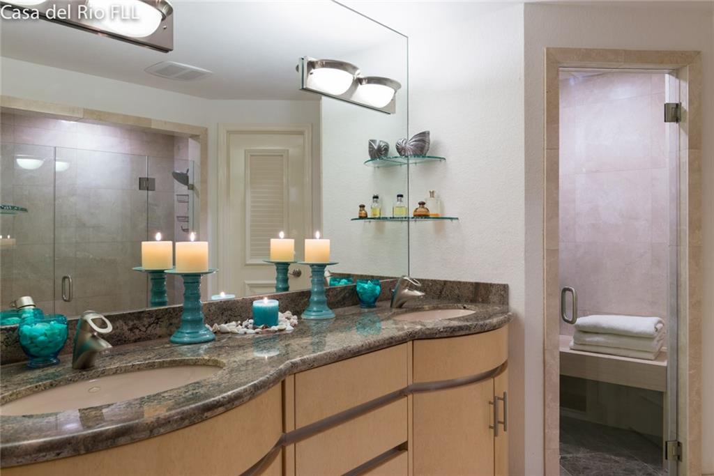 SHADY BANKS ON NEW RIVER - Residential