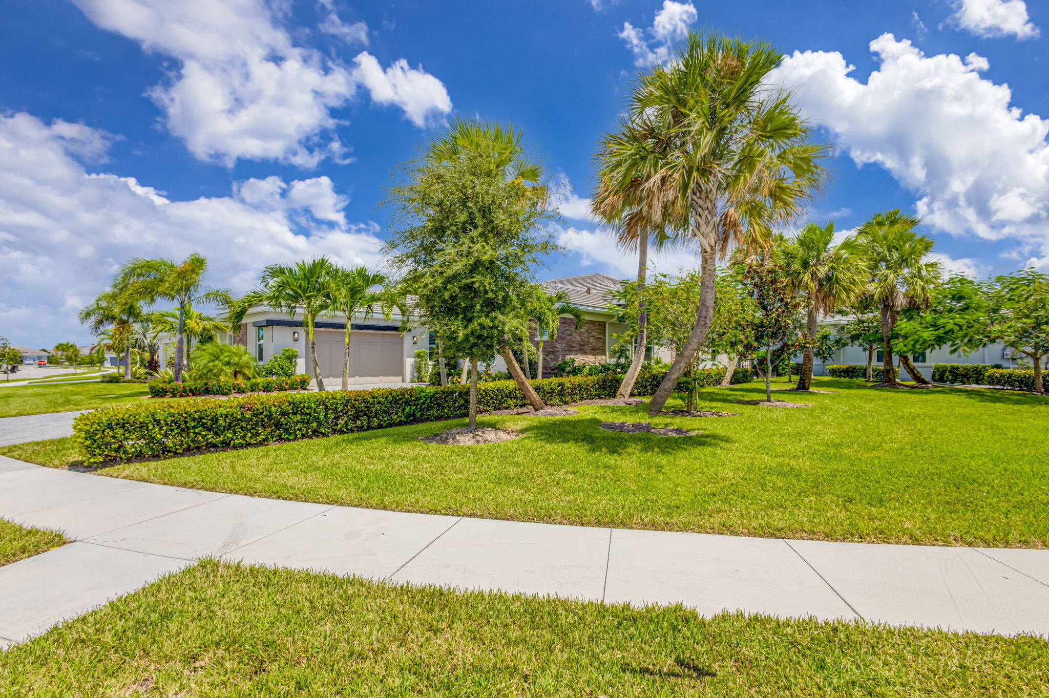 9964 SEAGRASS Way