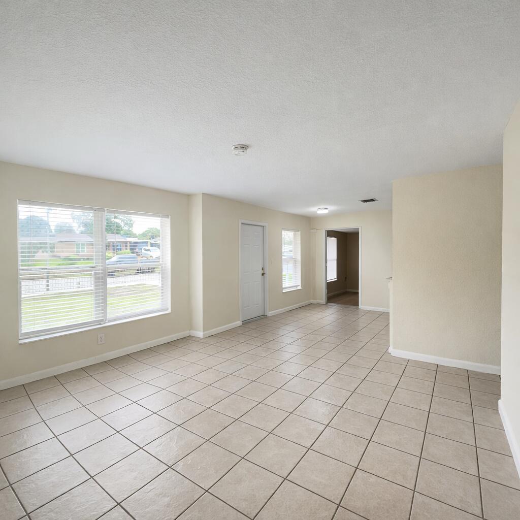 FEDERAL GARDENS 1 - Residential Lease