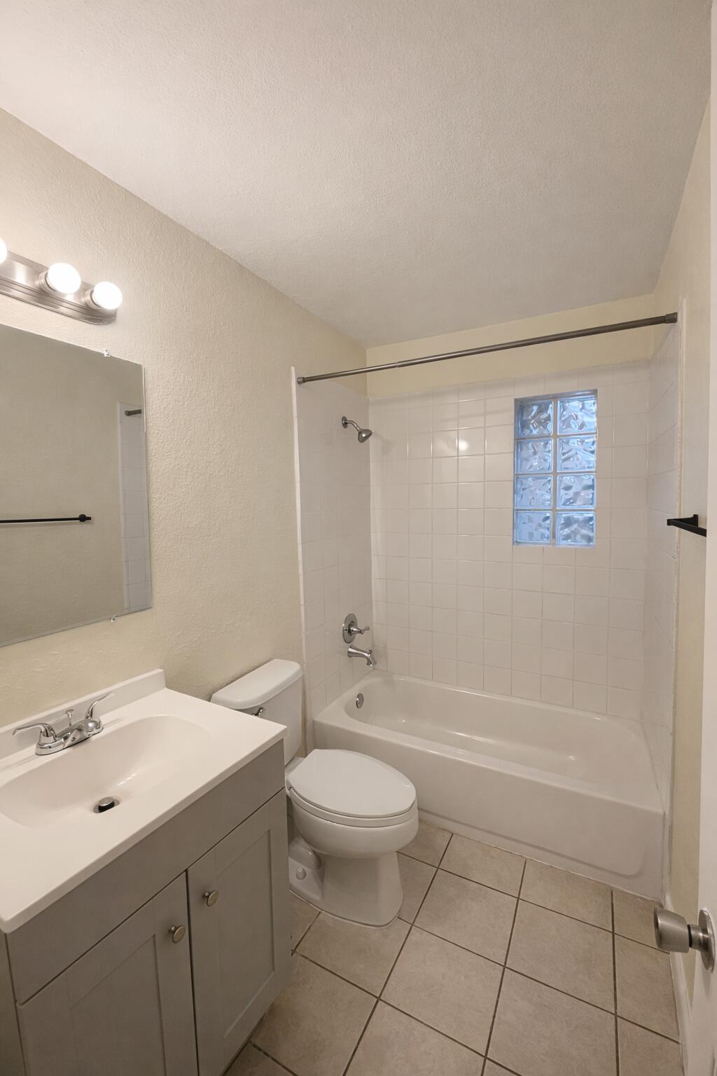 FEDERAL GARDENS 1 - Residential Lease