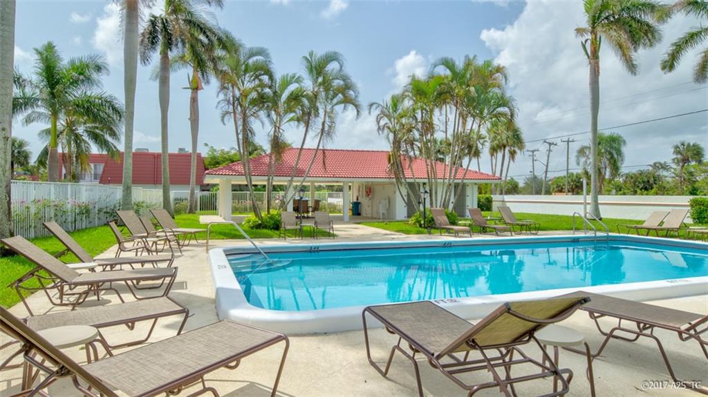Golfview Harbour Townhous - Residential