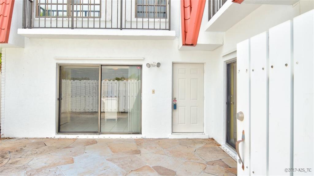 Golfview Harbour Townhous - Residential
