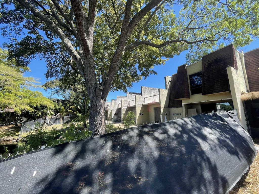 Photo of 8921 Palm Tree Lane #8921, Pembroke Pines, FL 33024 (MLS # R11097017)