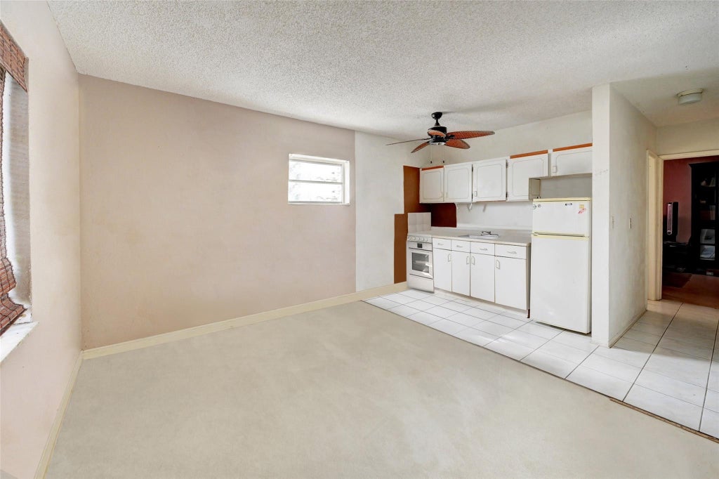 Photo of 1551 SE 23rd Avenue, Pompano Beach, FL 33062 (MLS # F10412365)