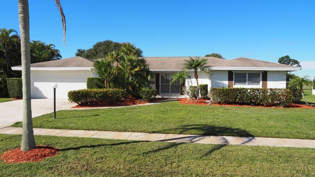 Photo of 2948 SE Santa Anita Street, Port Saint Lucie, FL 34952 (MLS # R10771596)