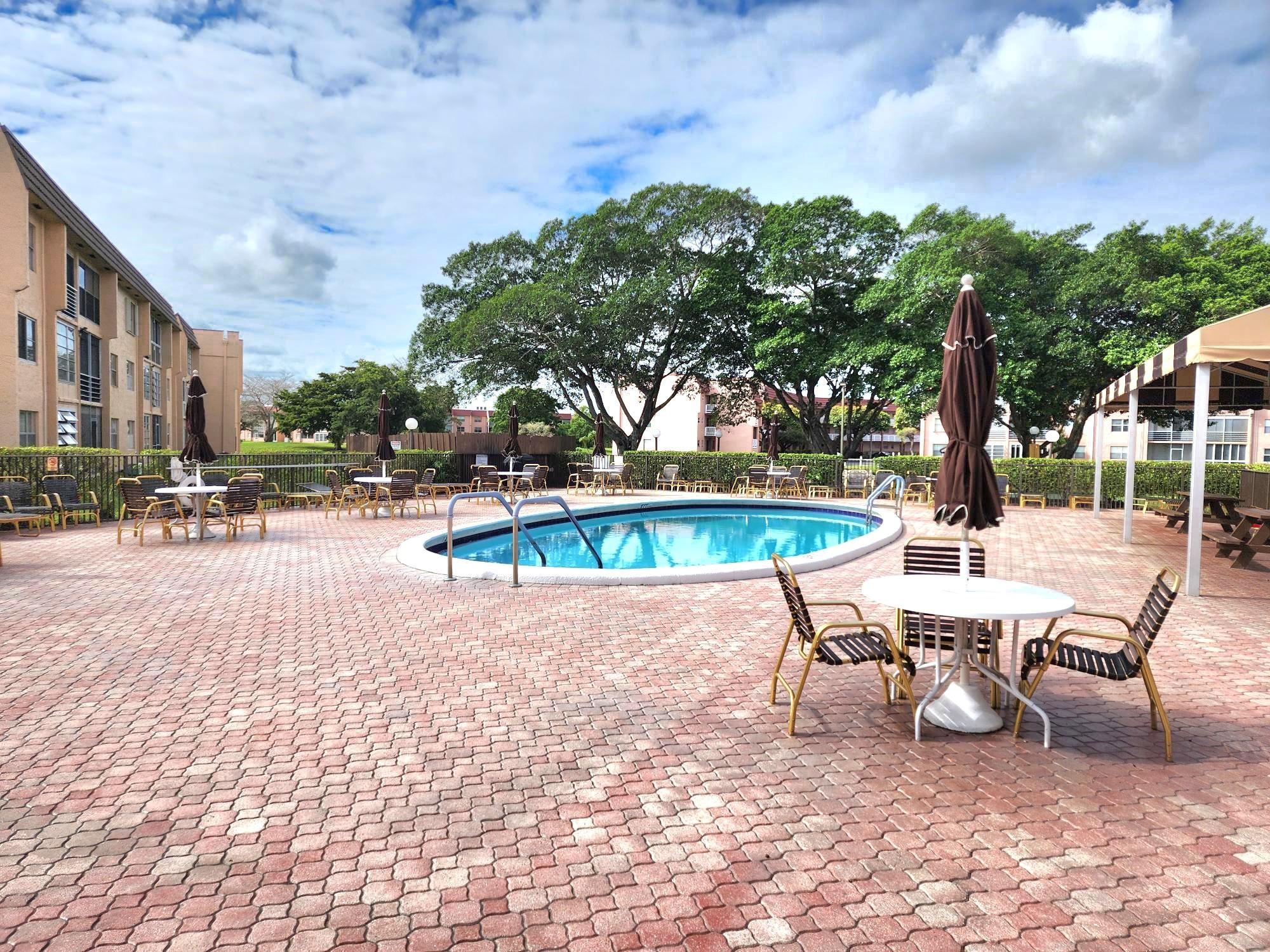 Sunrise Lakes - Residential