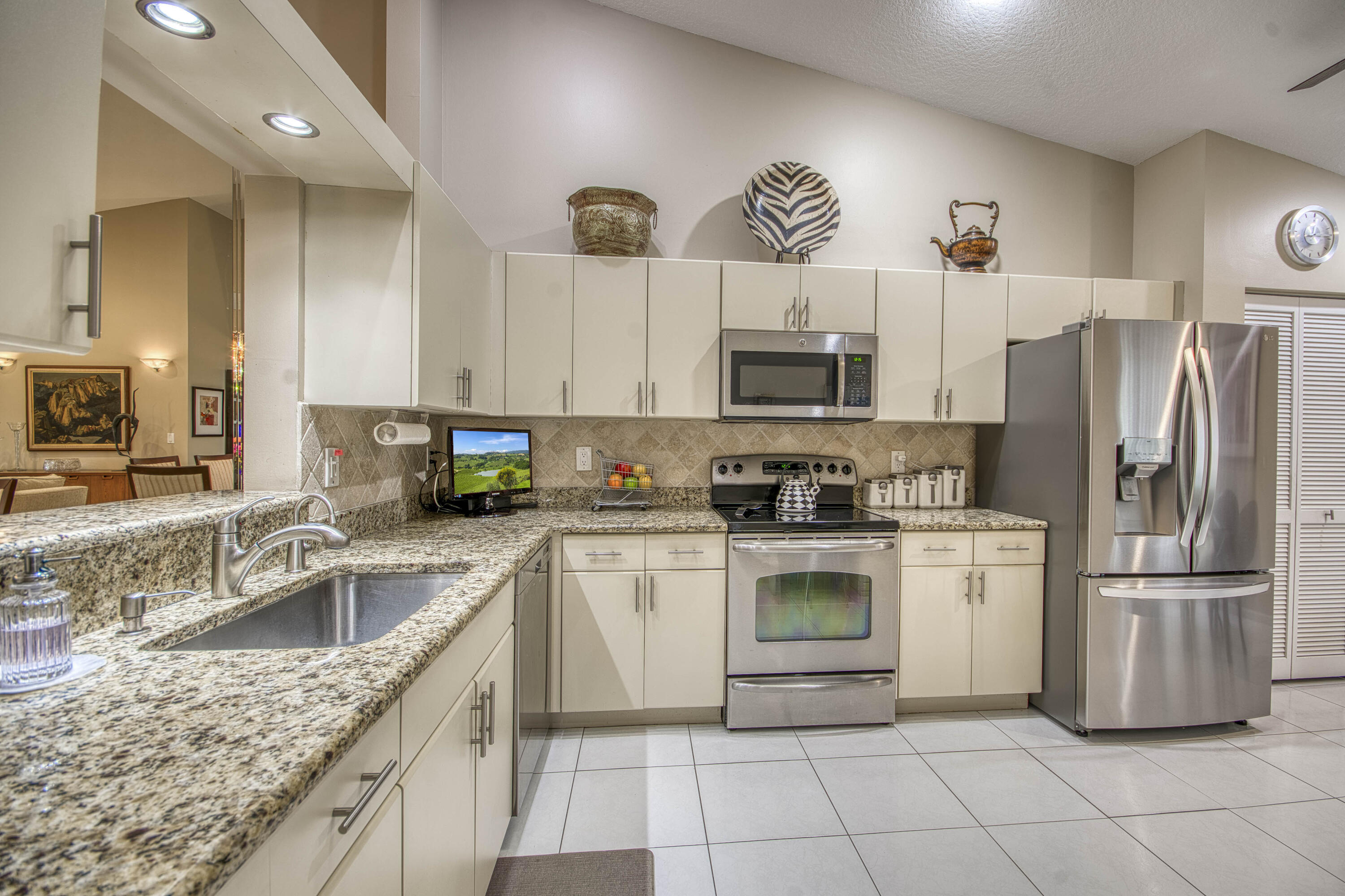 Coral Lakes - Residential
