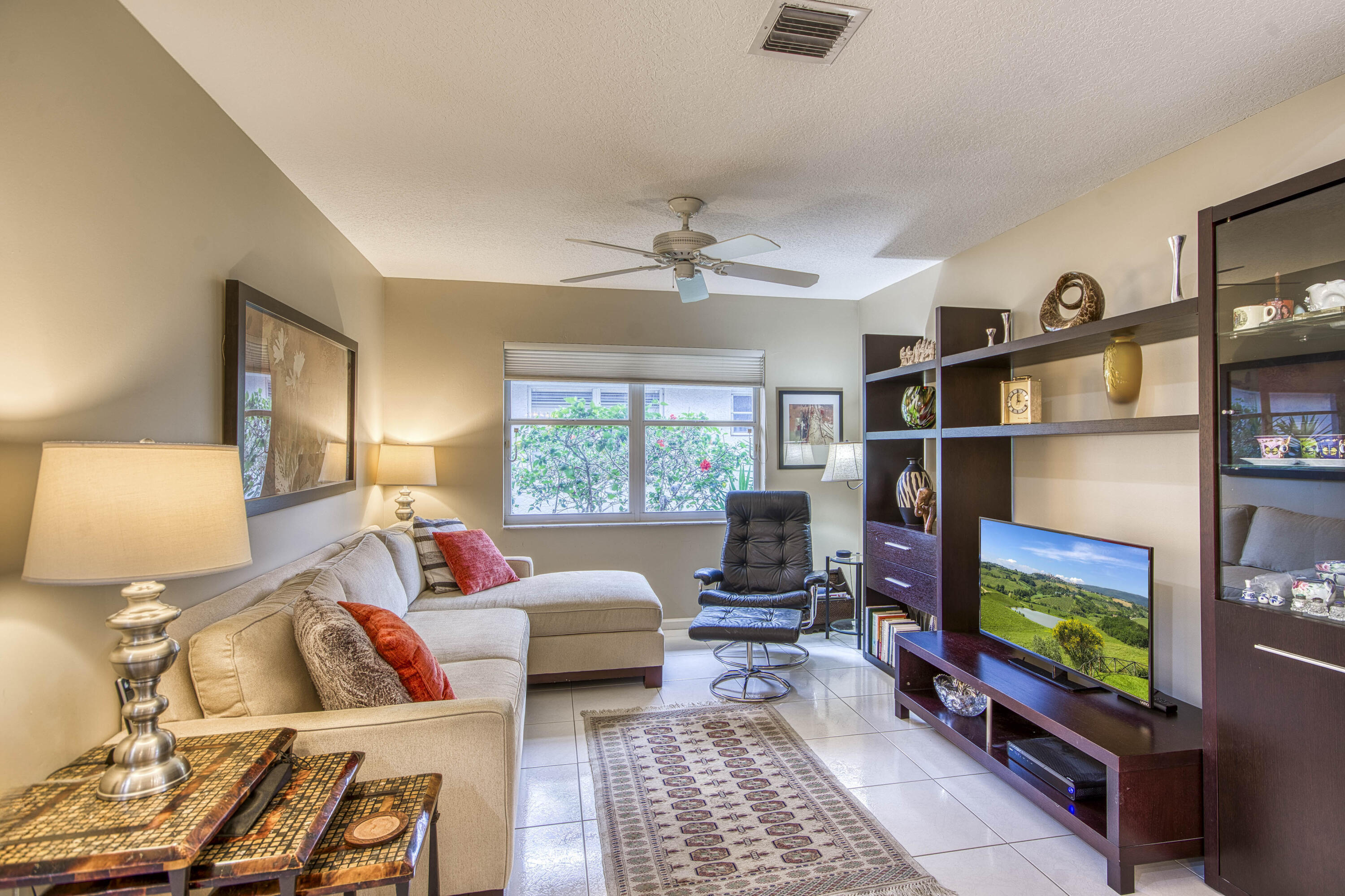 Coral Lakes - Residential