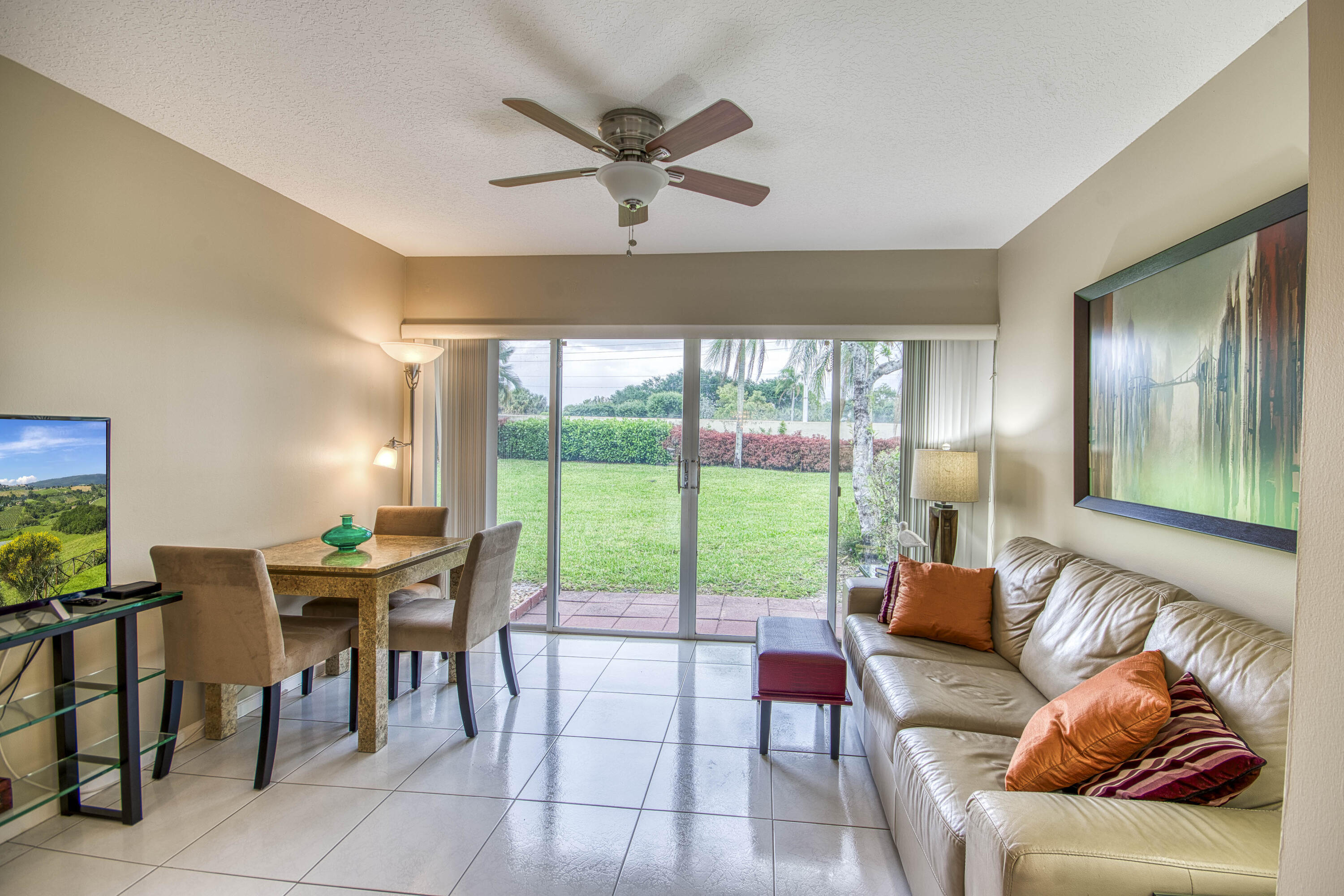 Coral Lakes - Residential