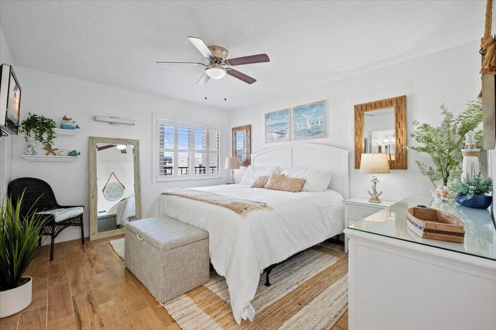 Photo of 1605 S Us Highway 1 D404 #D404, Jupiter, FL 33477 (MLS # R11090282)