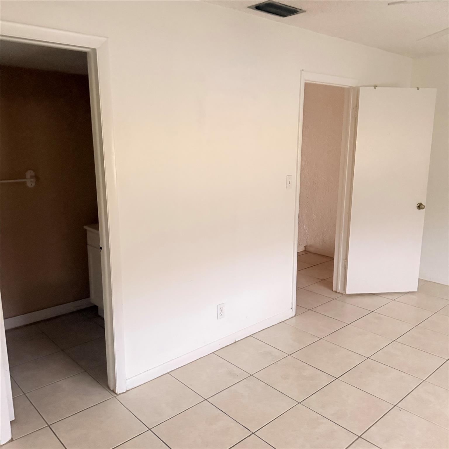 4100 Condo - Residential Lease