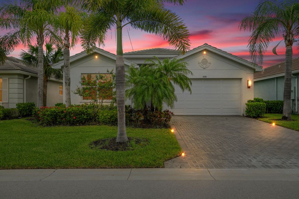 Photo of 11081 SW Carriage Hill Lane, Port Saint Lucie, FL 34987 (MLS # R11138987)