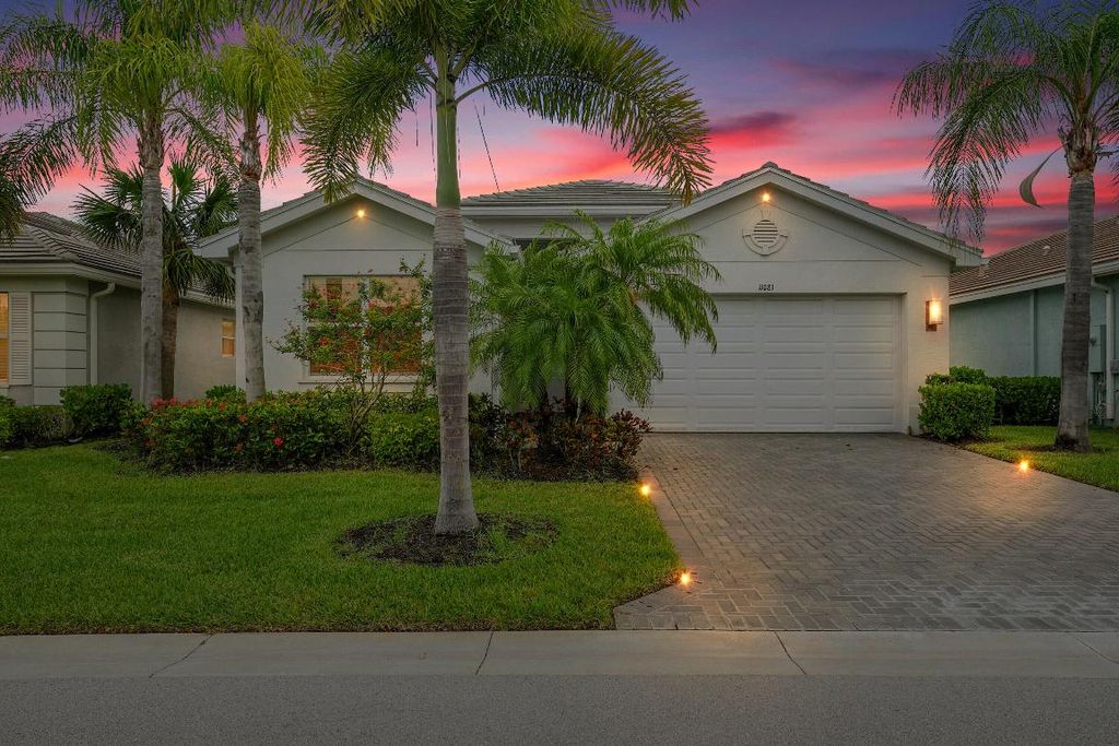 Photo of 11081 SW Carriage Hill Lane, Port Saint Lucie, FL 34987 (MLS # R11138987)