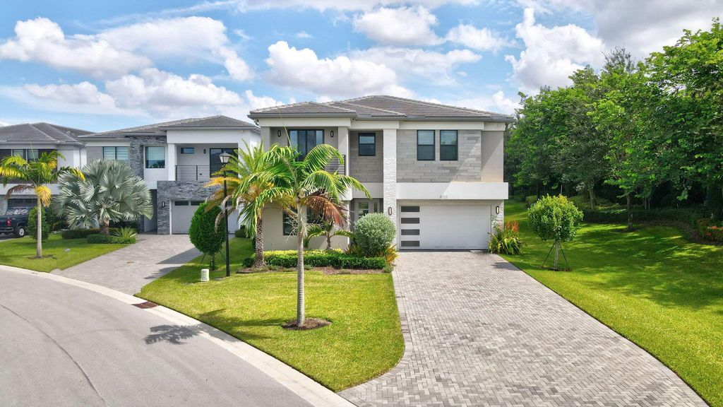 Photo of 8115 Laurel Falls Drive, Boca Raton, FL 33496 (MLS # R11113013)
