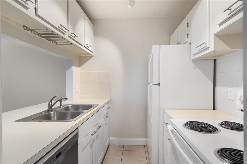 WISTERIA COURT CONDO - Residential