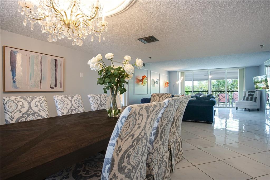 18TH HOLE - Residential