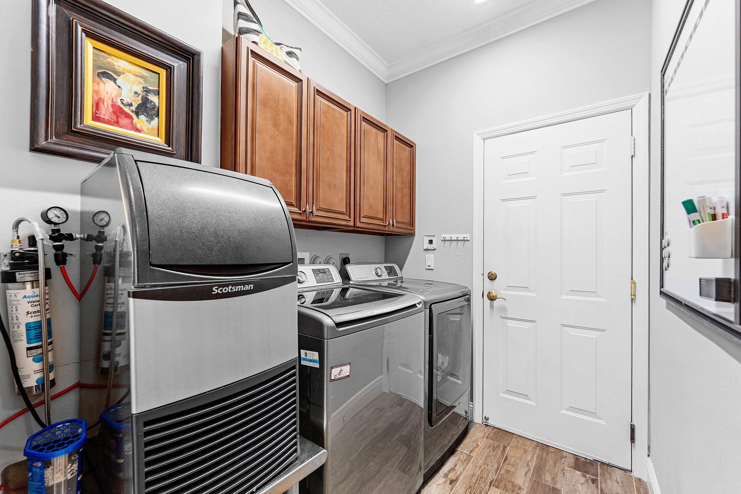 ORANGE GROVE EST - Residential