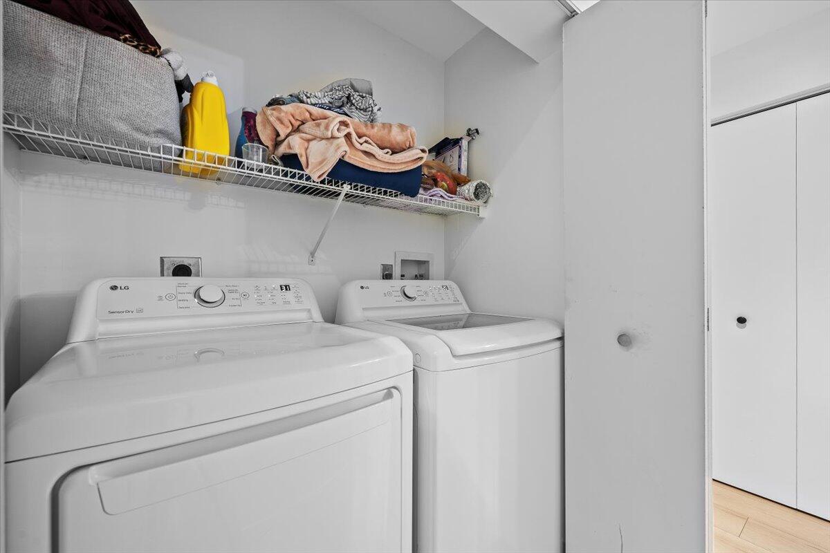 SAWGRASS EXCHANGE PLAT - Residential