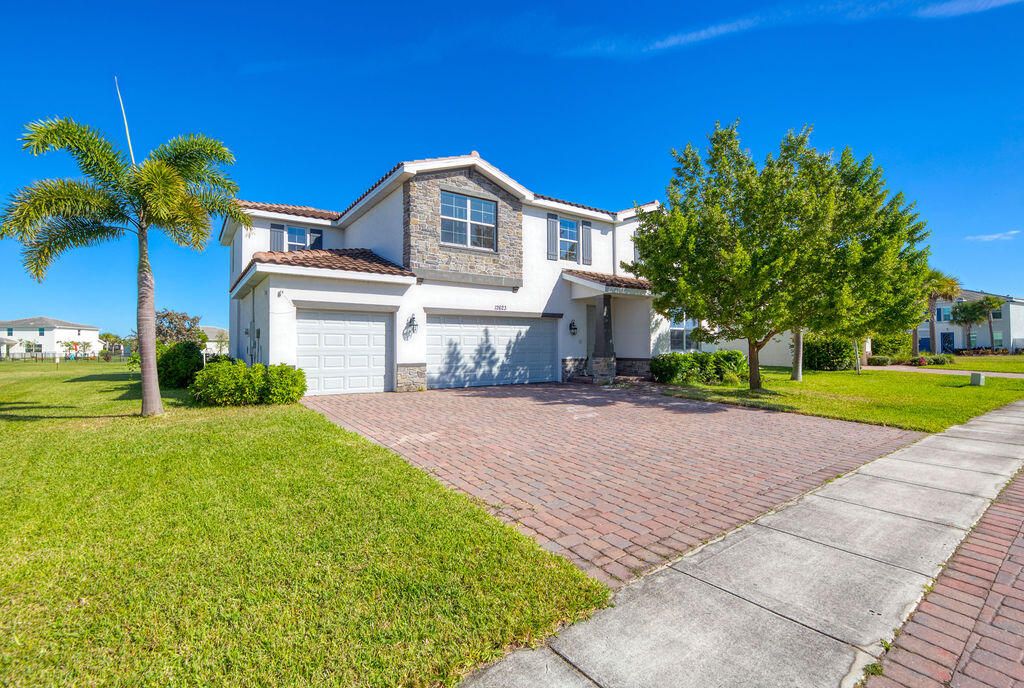 Photo of 12623 NW Copper Creek Drive, Port Saint Lucie, FL 34986 (MLS # R11159374)