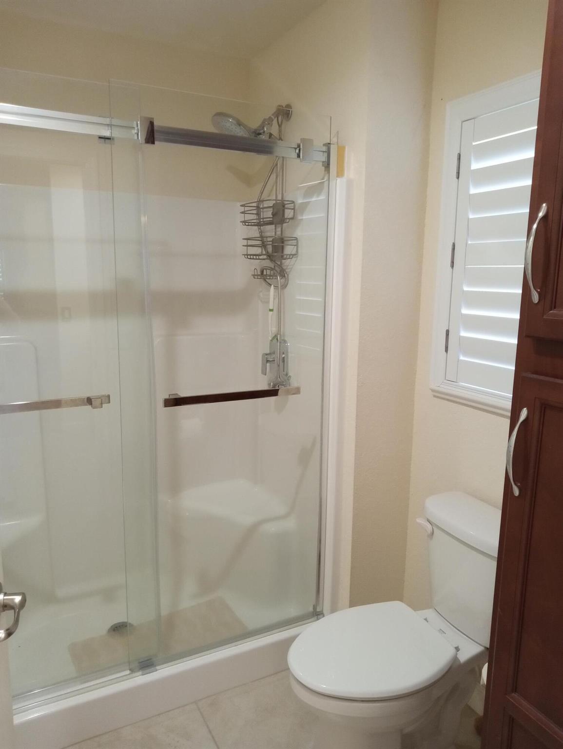 SPANISH LAKES ONE LEASEHO - Residential