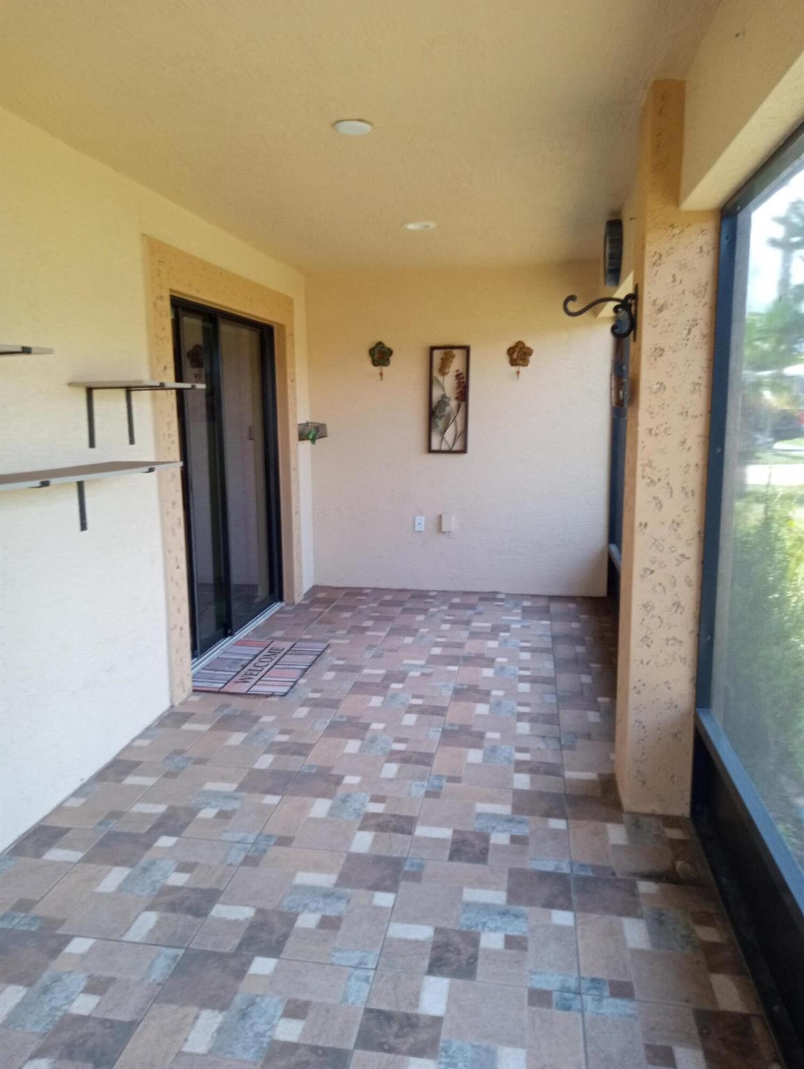 SPANISH LAKES ONE LEASEHO - Residential