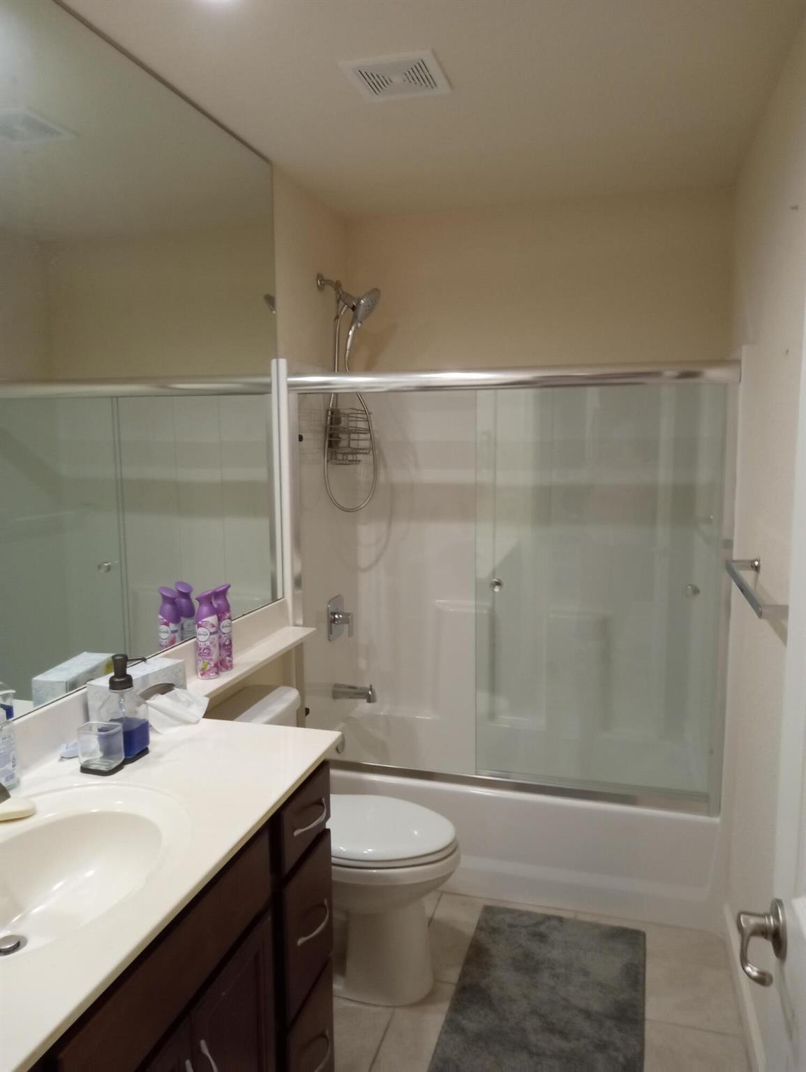 SPANISH LAKES ONE LEASEHO - Residential