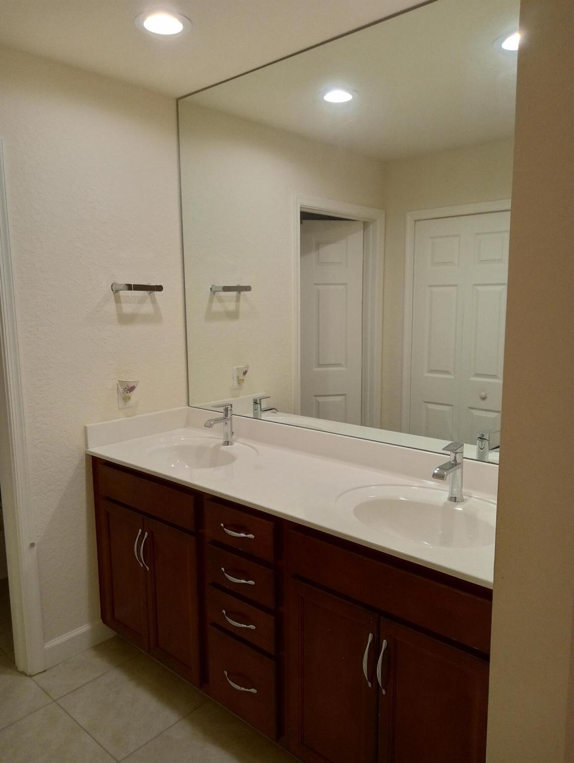 SPANISH LAKES ONE LEASEHO - Residential