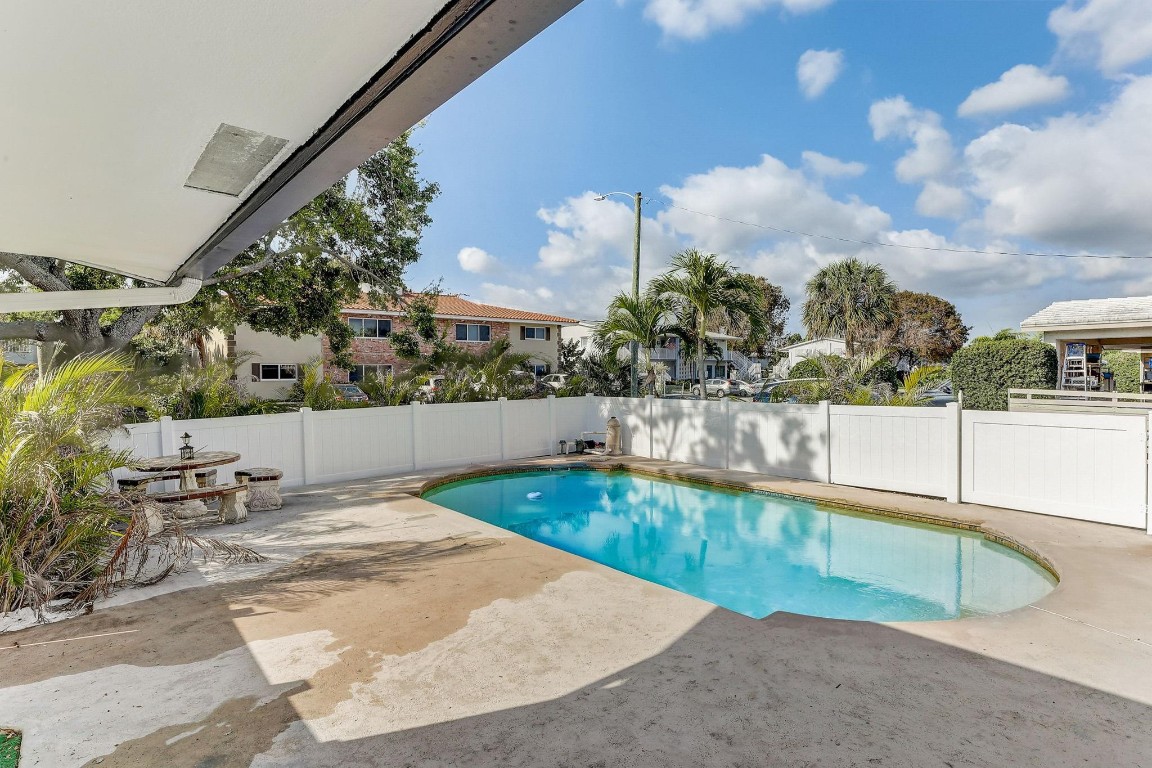 CORAL RIDGE ADD - Residential Lease