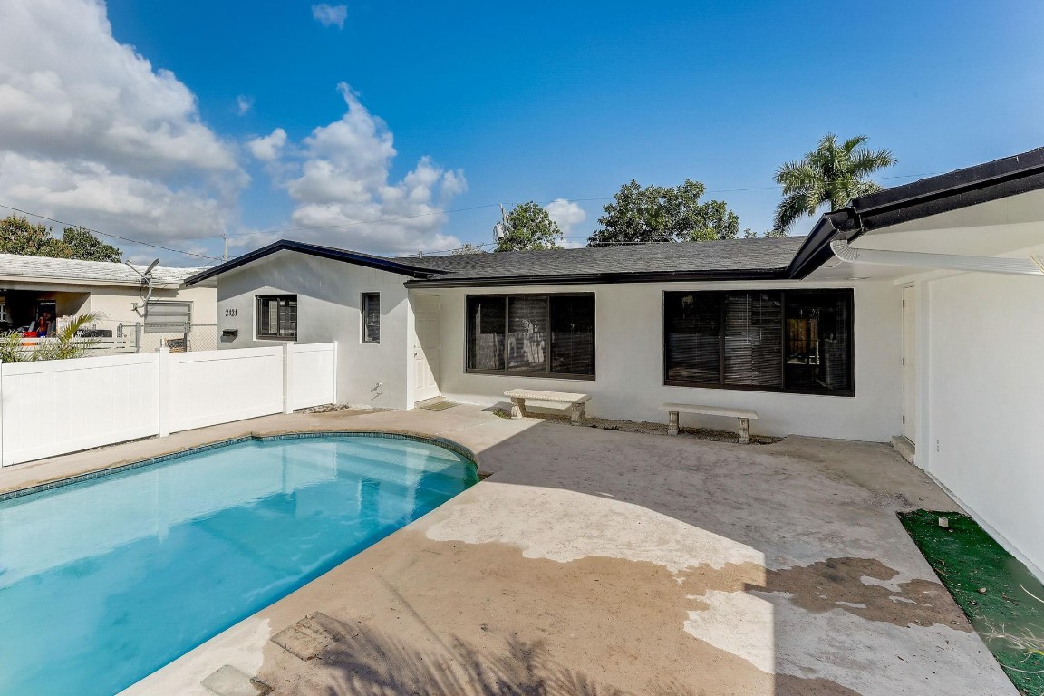 CORAL RIDGE ADD - Residential Lease