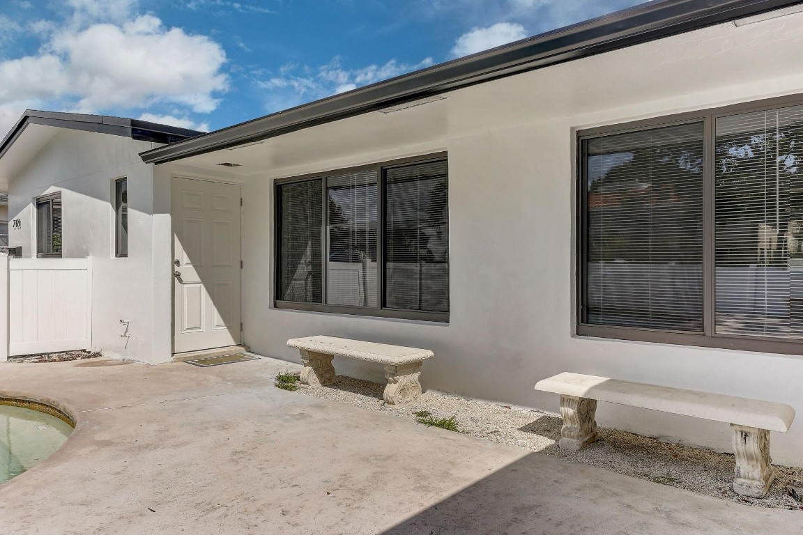 CORAL RIDGE ADD - Residential Lease