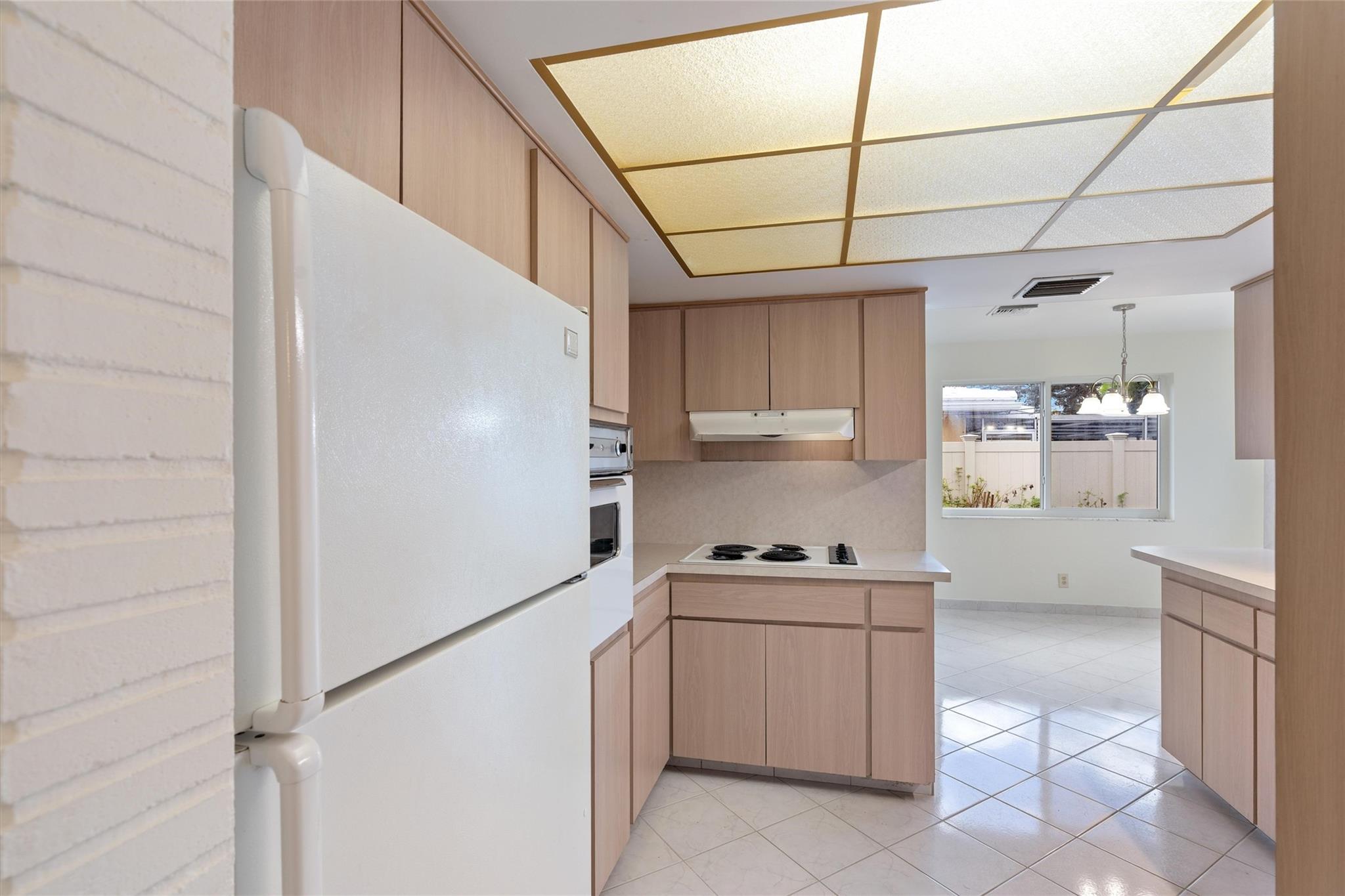 IMPERIAL POINT 2 SEC - Residential