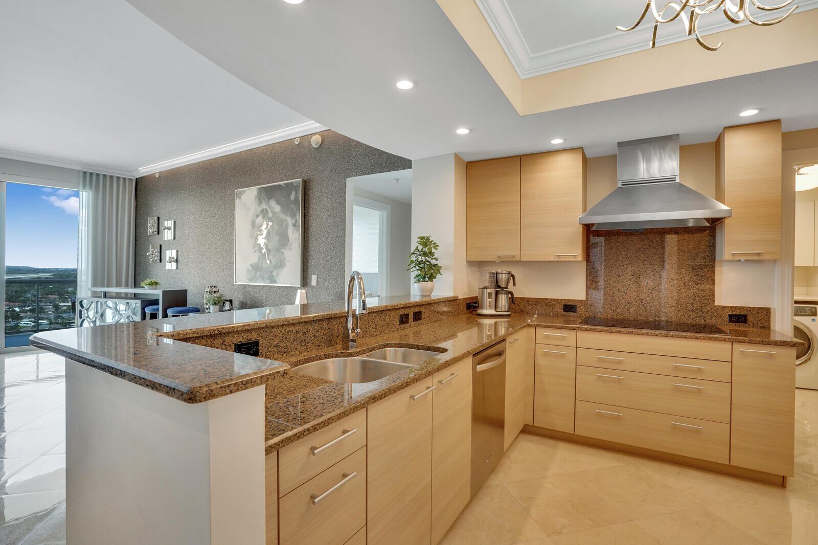 PLAZA AT OCEANSIDE (THE) - Residential Lease