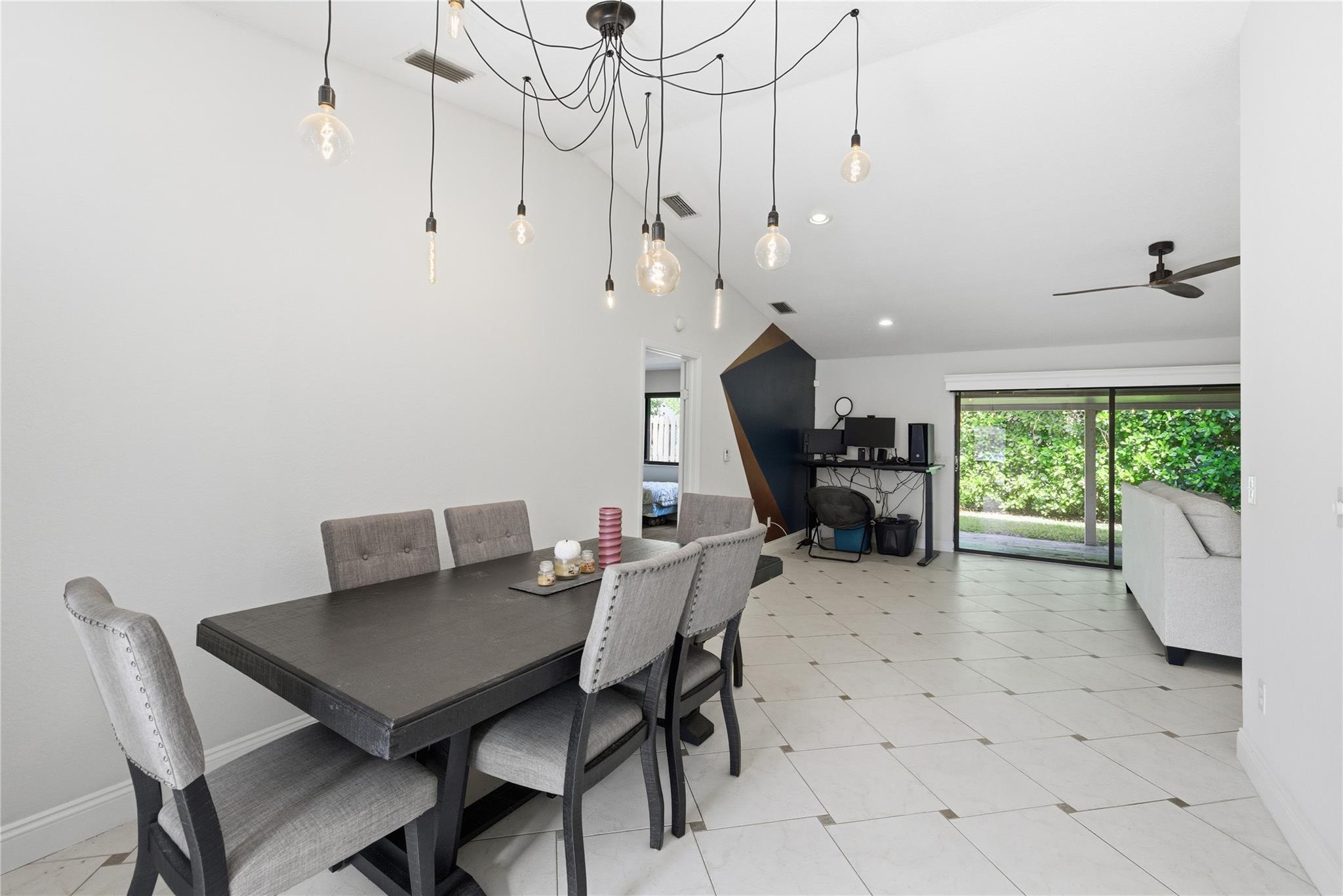 BOYNTON LAKES 3 - Residential