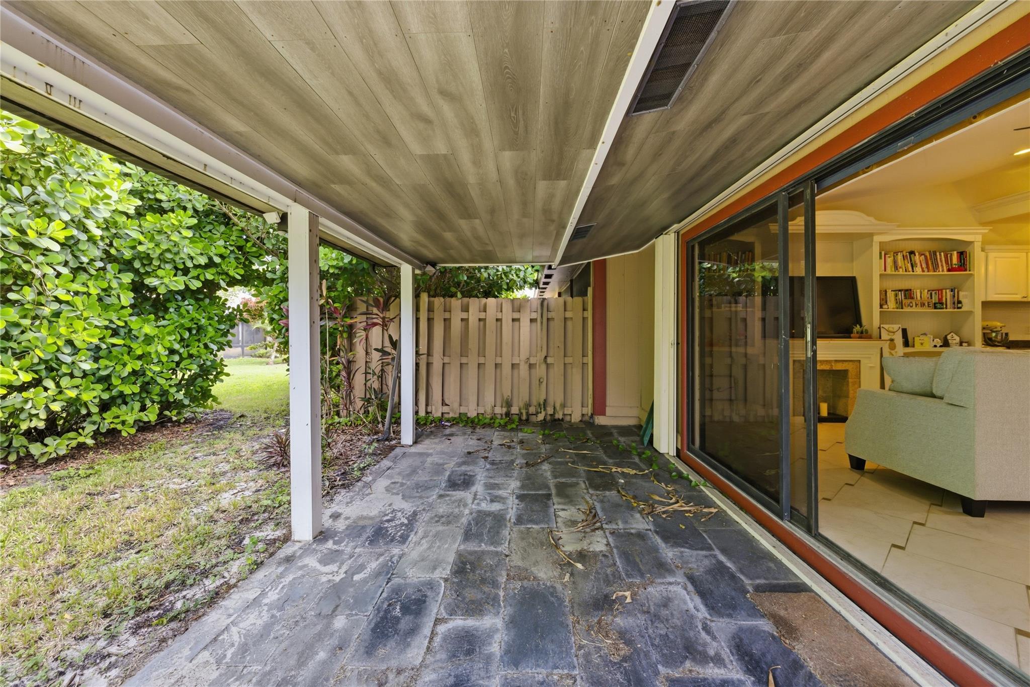 BOYNTON LAKES 3 - Residential